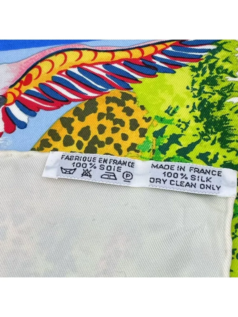Hermes Carre 90 Nuba Mountain Scarf Silk 100% White - Picture 7 of 7